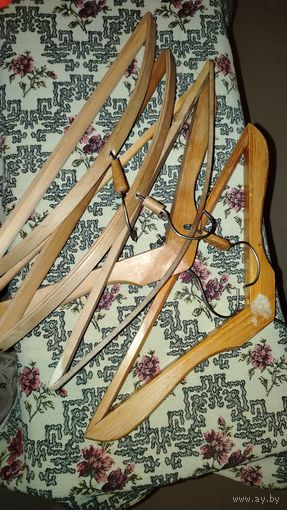 Вешалка деревянная 13 шт