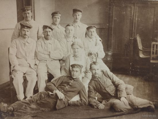 Фото ПМВ  Бойцы в госпитале, сестра милосердия..Оригинал