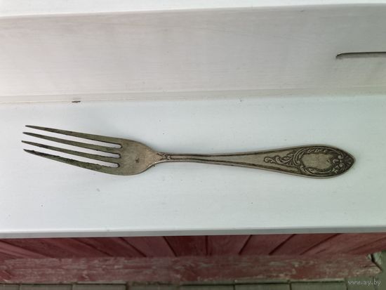 Новогодняя распродажа !Вилка мельхеор с интересным клеймом ГЛАВДОРРЕСТОРАН