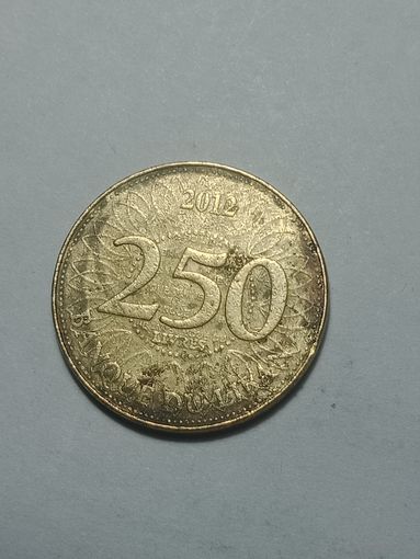 Ливан 250 ливров 2012 года .