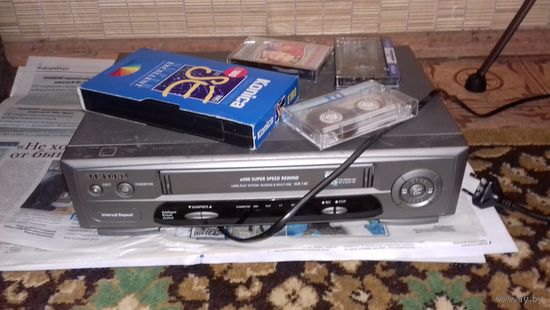 Видеомагнитофон с кассетами С рубля!