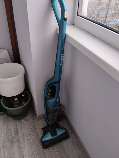 Пылесос, заряд на минуту, в работу