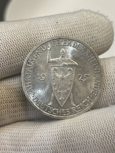 3 марки 1925 E ! редкий мд, в ярчайшем штемпельном блеске. и отличном состоянии. видео, много лотов по Веймару и ГИ