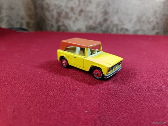 С рубля без мц. модель авто желтая, энгланд. 6.5х3х2см.