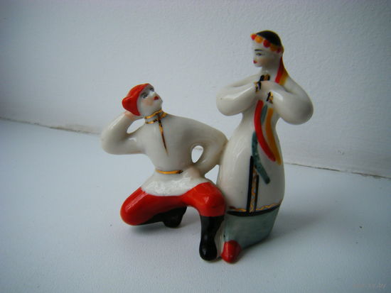 Статуэтка из СССР. Танцоры.