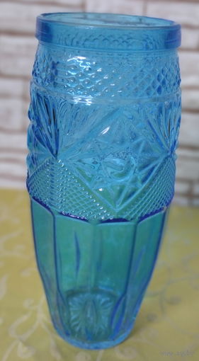 Ваза для цветов бирюзового цвета. Гусь-Хрустальный.