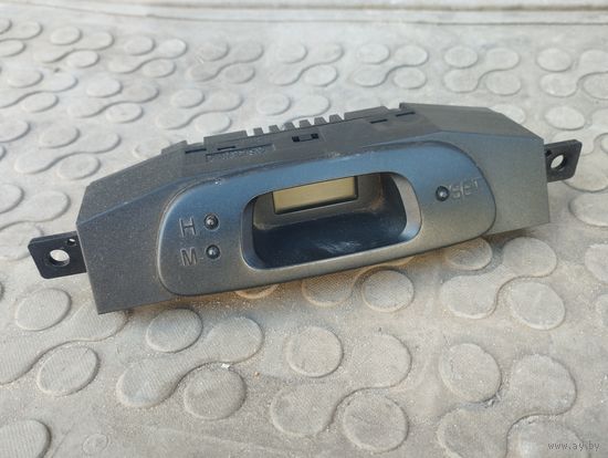 Часы Mitsubishi Carisma