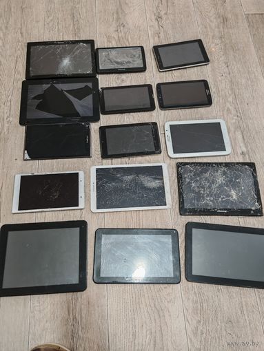 Планшеты на запчасти или под восстановление 15 шт