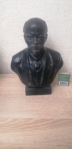 Бюст Ленина, СССР, Подпись автора сбоку. Тяжелый