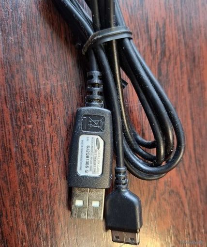 Для Sony Ericsson, Samsung, Apple.