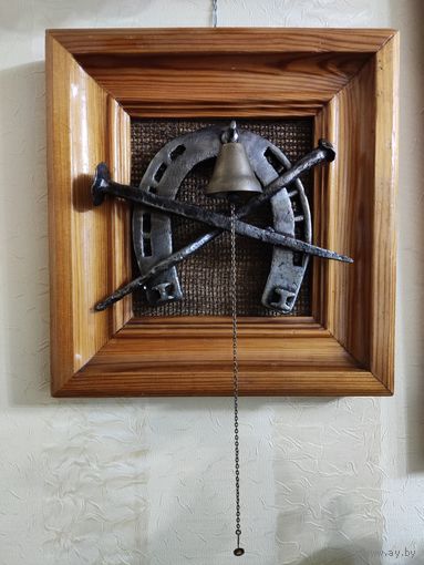 Панно. Колокольчик придверный, оберег. Инсталляция. Старинная ковка, поддужный колокольчик.
