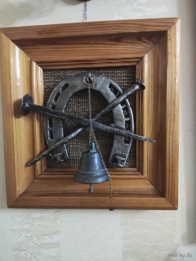Панно. Колокольчик придверный, оберег. Инсталляция. Старинная ковка, поддужный колокольчик.