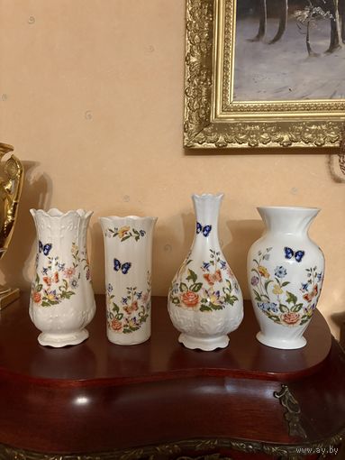 Ваза Aynsley Бабочки Цветы Англия костяной фарфор винтаж цена за одну