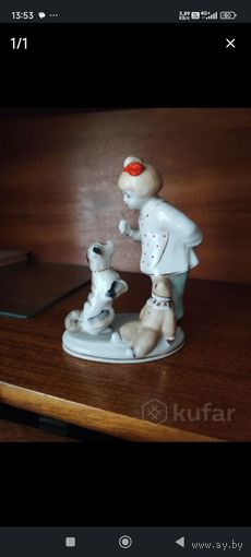 Статуэтка фарфоровая "А ну-ка отними""