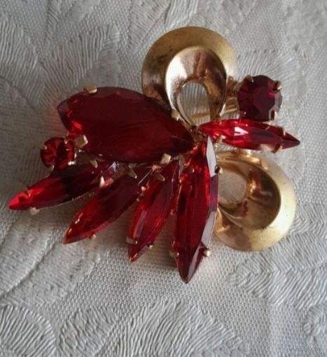 Винтажная брошь.