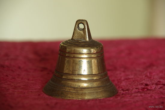 Колокольчик латунный  ( диаметр 6 см , высота 6,5 см )