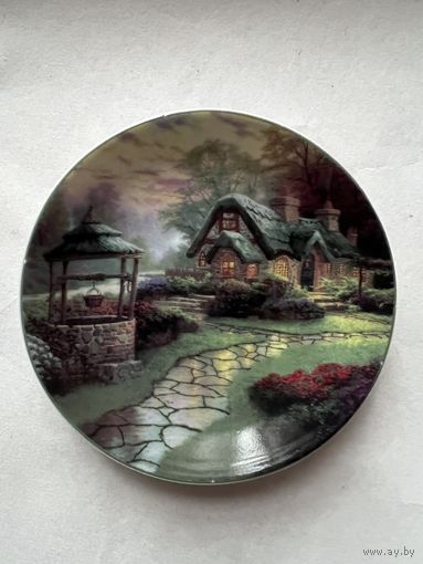 Тарелка декоративная 100мм фарфор