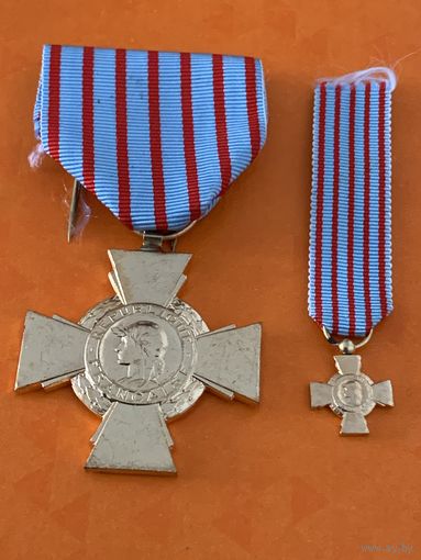 Медаль - Крест за участие в боевых действиях Франция