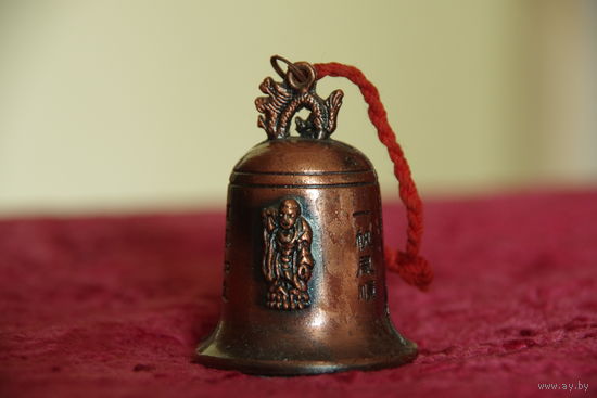 Колокольчик   ( диаметр 4 см , высота 5,5 см )