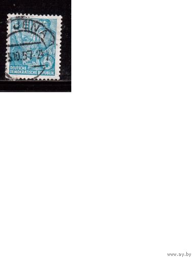 ГДР-1955(Мих.453) , гаш., Стандарт