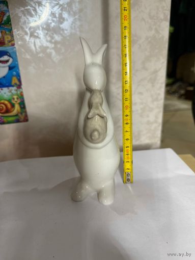 Статуэтка зайчик