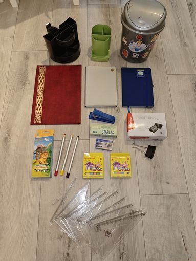 Канцелярские товары.