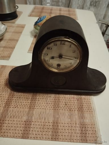 Интересные часы в работу.