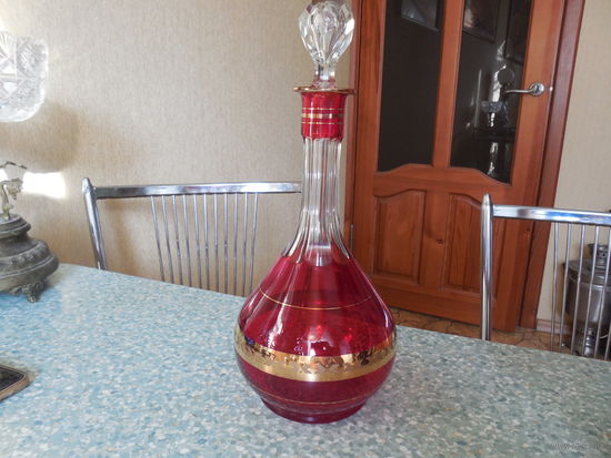 Старый графин.