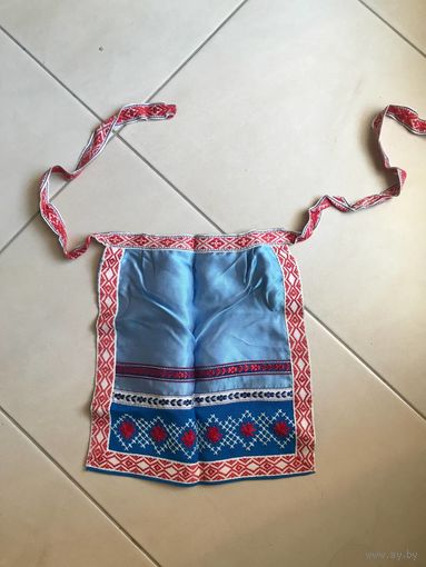 Танцевальный передник БССР 70-х: ручная вышивка (шерсть, вискоза)