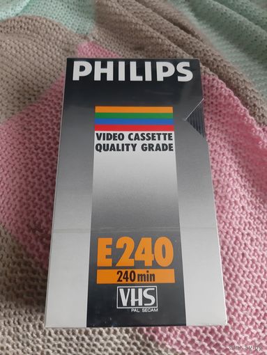 Кассета PHILIPS E 240. QUALITY GRADE