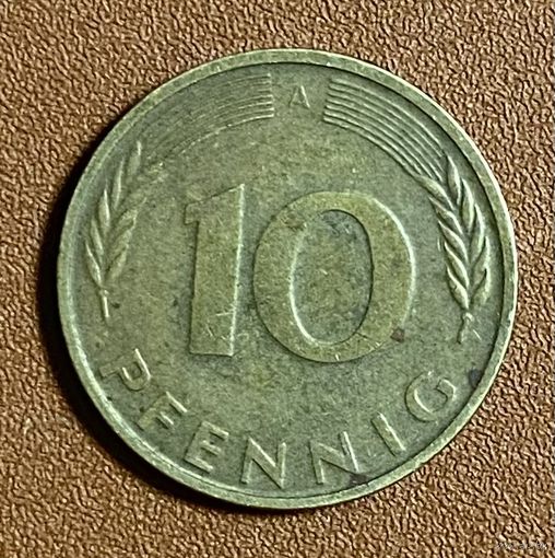 Монета 10 пфеннигов 1990 ФРГ. С рубля без МЦ.
