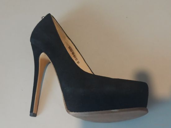 Туфли женские Berhonty замшевые, черные р.39