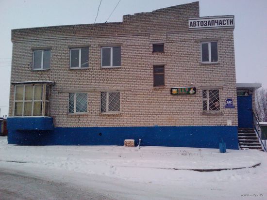 Здание магазина запчастей и бара в г.Жодино