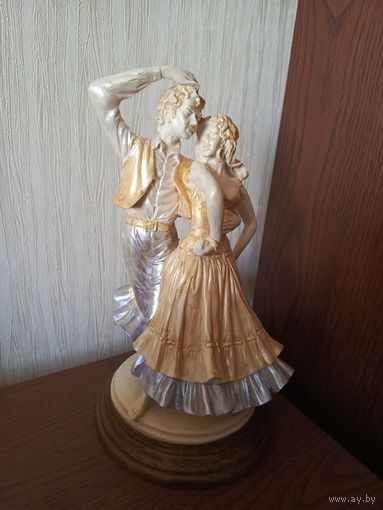 Статуэтка "Танец Фламенко" Каподимонте.