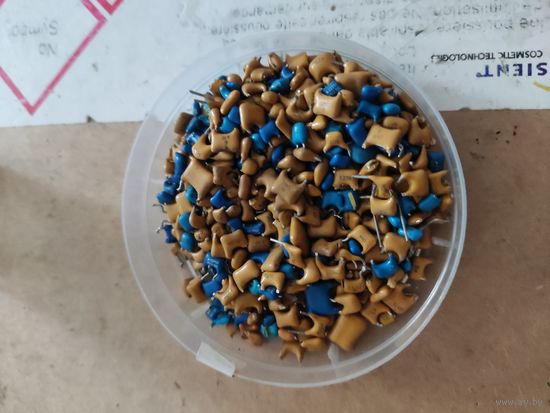 Конденсаторы км