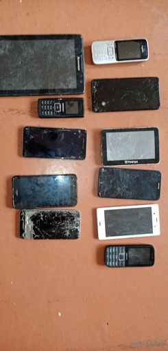 Телефоны на запчасти