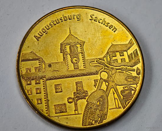 Музей мотоциклов отправная точка съезда байкеров , настольная медаль , жетон