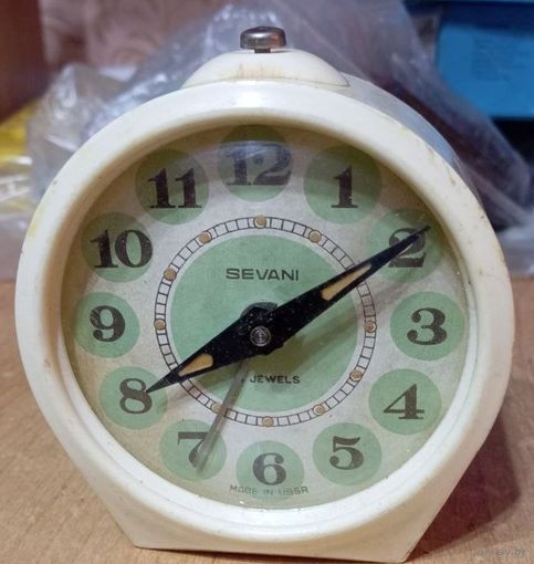 Часы будильник Севан Sevani - с 1 рубля - см описание