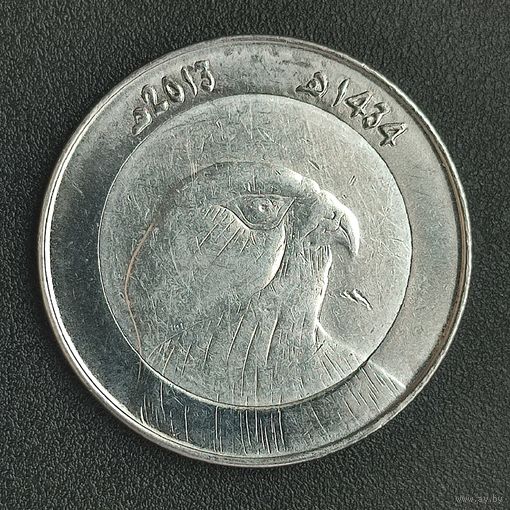 Алжир 10 динаров 2013