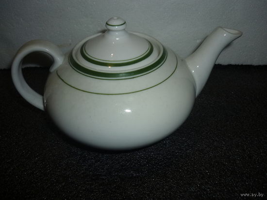 Чайник Фарфор. Новгород. З-д Пролетарий. 50-е годы. СССР