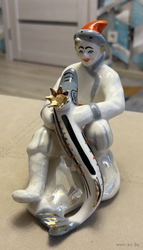 Статуэтка Фарфоровая По щучему веленью . ЛЗФИ
