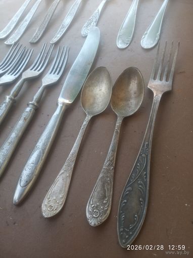 Столовые приборы