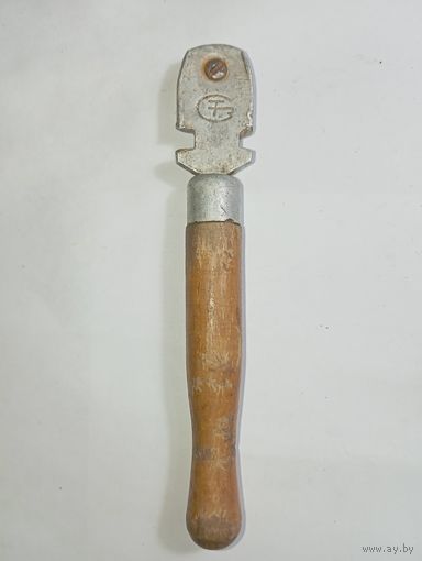 Стеклорез Алмазный , трехроликовый " Центролит "   , СССР . С рубля .