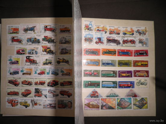 Большой альбом(31х25 см.14 листов) с марками более 800 шт.Сборный лот 1970-1990 гг.С рубля.