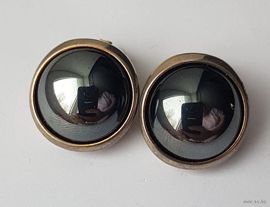 Серьги клипсы. Гематит. Диаметр серьги 1,6 см, камня 1,4 см. Старая Европа
