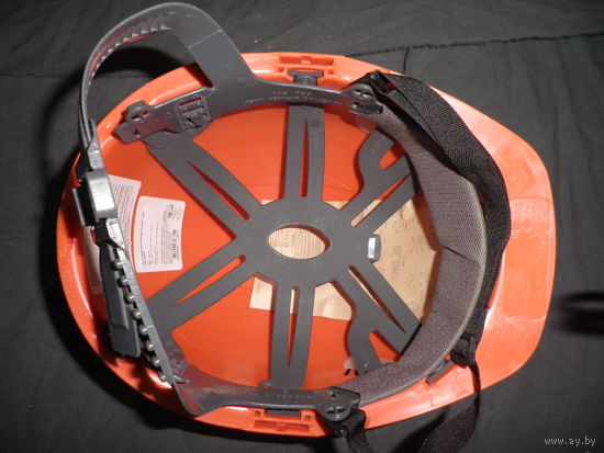 Каска строительная защитная.Новая.С рубля.