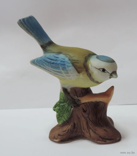 Статуэтка фарфоровая "Птица" 70-80-е годы Европа. Высота 10 см.