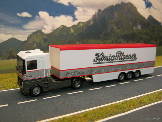 Модель грузового автомобиля Renault Magnum(1). Масштаб HO-1:87.