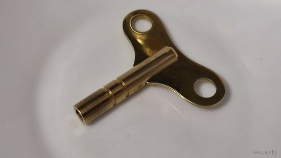 Ключ латунный заводной к часам настольным/настенным.Квадрат 5 мм