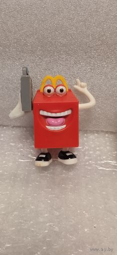 Коллекционная игрушка из Макдональдс. Маки/Happy, 2011г. 17